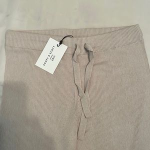 Light beige ribbed relaxed pant, as a jogger or used with a crop top! No returns